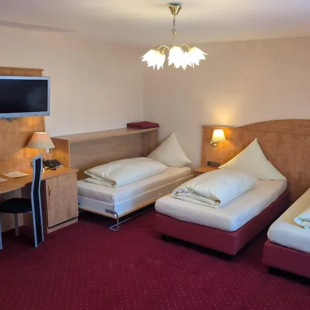 Stadthotel 3*