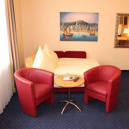 Stadthotel Hotel 3*