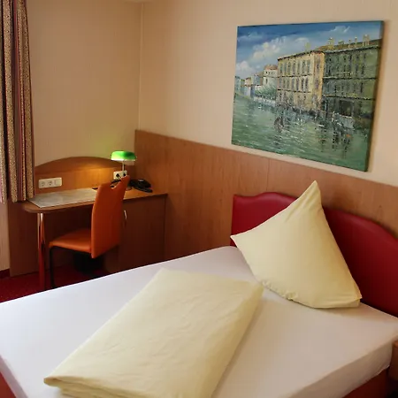 Stadthotel 3*