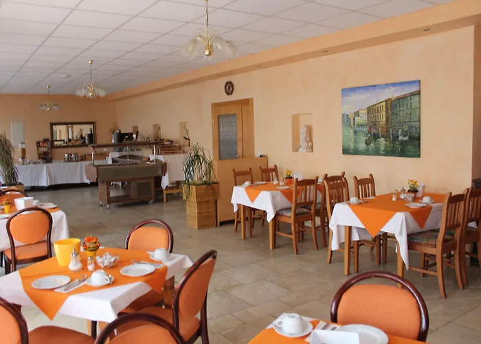 Stadthotel מלון 3*