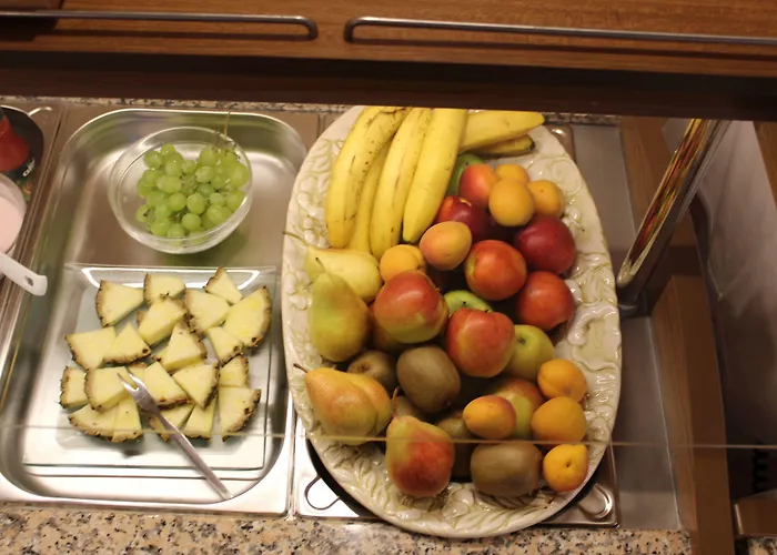 מלון Stadthotel 3*